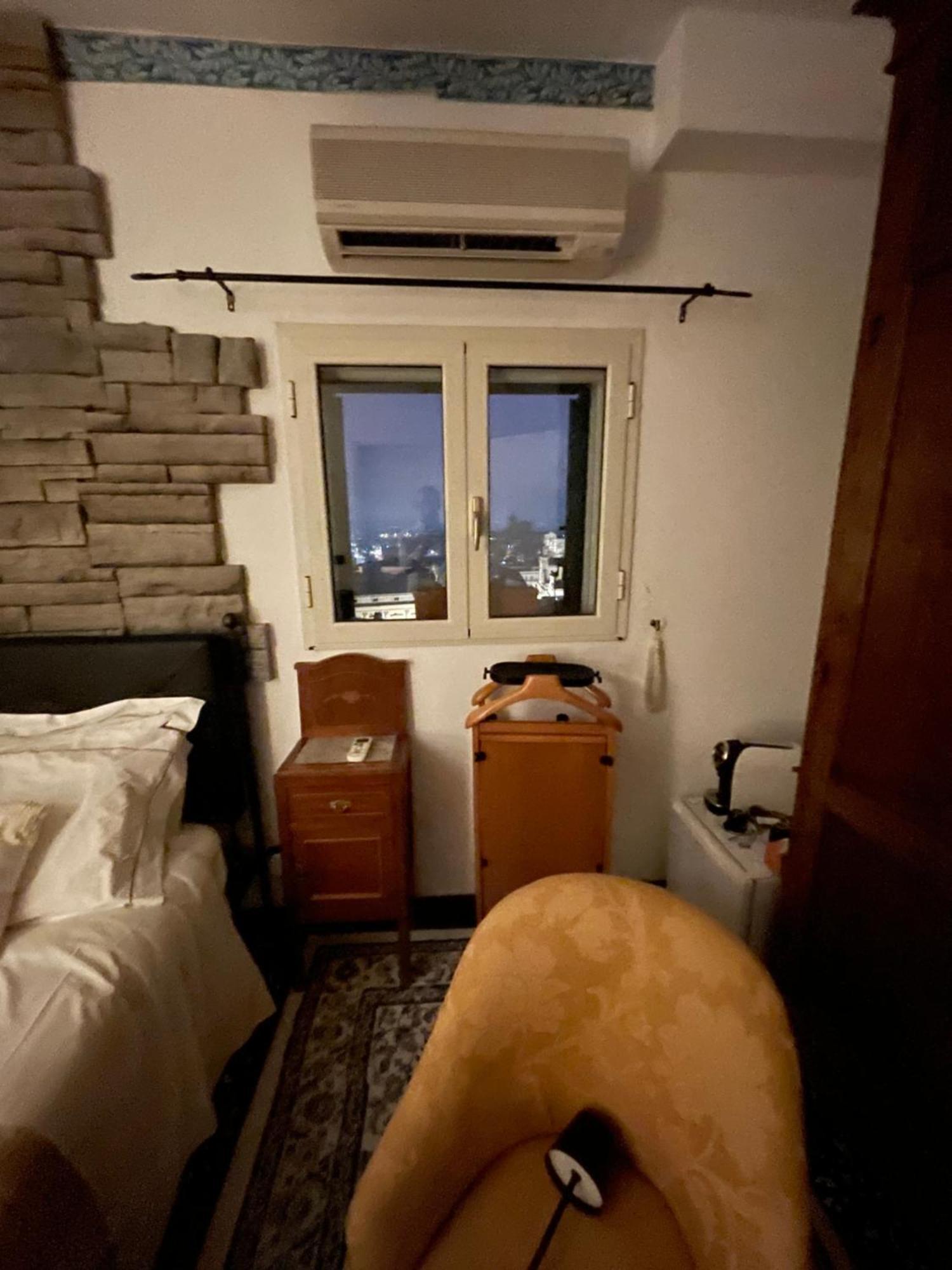 Casa Tipica Siciliana Patronale Home Bedandbreakfast Tremetrisoprailcielo Camere Con Vista, Colazione Interna In Terrazzo Panoramico Caltagirone Eksteriør billede